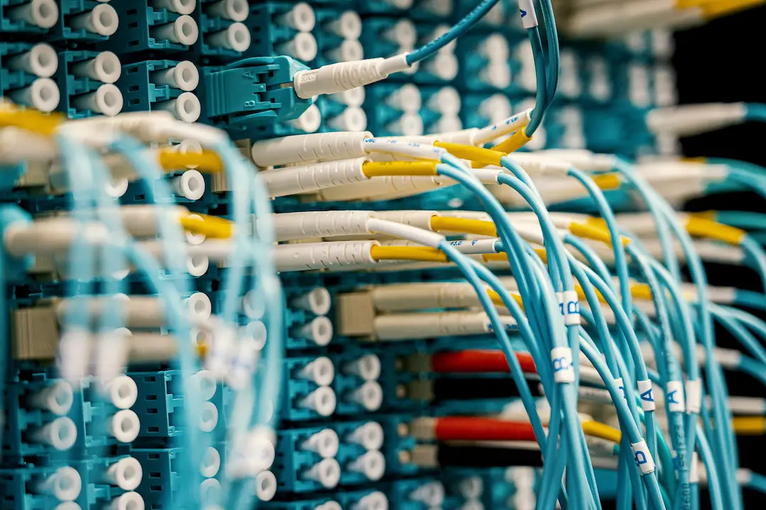 Przepustowość kabla telefonicznego a planowanie infrastruktury teletechnicznej w obiekcie