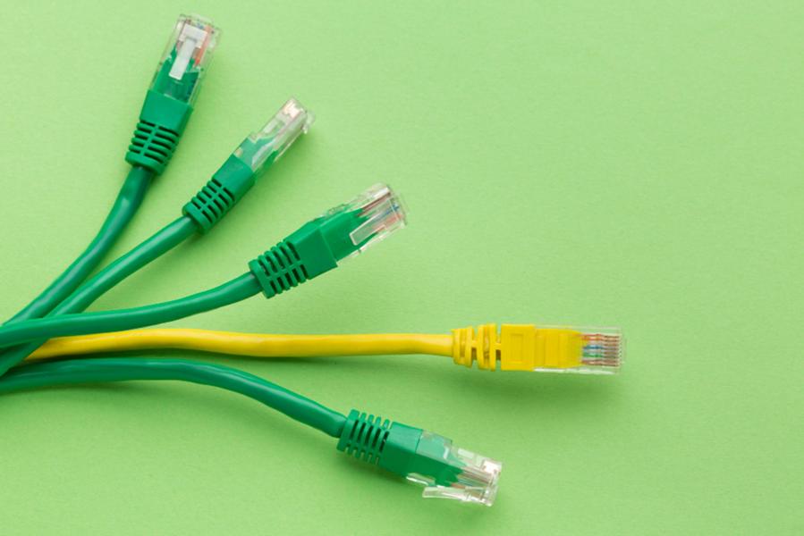 Patch panel – co to jest i do czego służy panel krosowy?